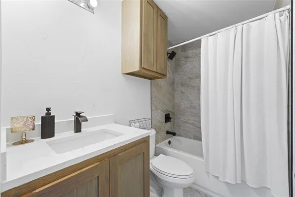 $2,300 | 106 Abelia Drive, Fate, TX 75087