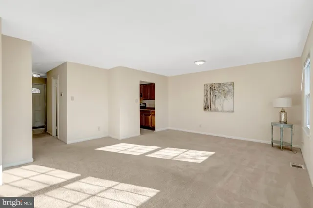 $499,999 | 6306 Paddington Lane, Centreville, VA 20120