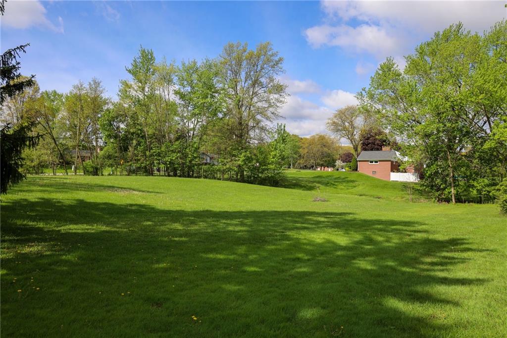 3689 Ridgewood Drive Hermitage, PA 16148 - Photo 49 of 49 a view of a golf course with a garden