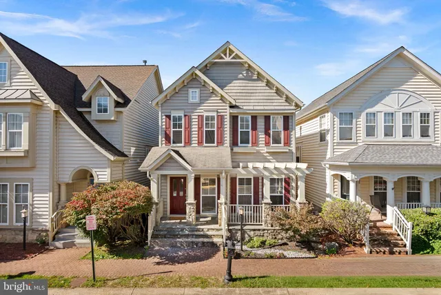 $810,000 | 7757 Grandwind Drive, Lorton, VA 22079