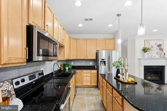 $810,000 | 7757 Grandwind Drive, Lorton, VA 22079