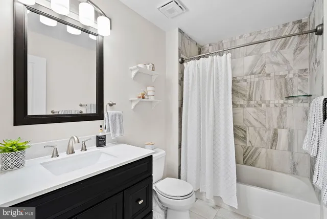 $810,000 | 7757 Grandwind Drive, Lorton, VA 22079