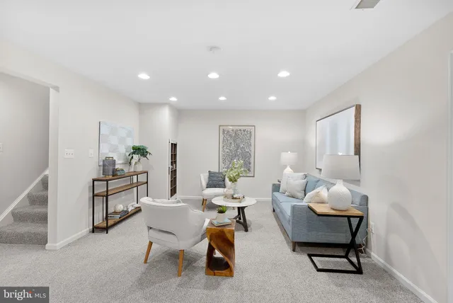 $810,000 | 7757 Grandwind Drive, Lorton, VA 22079