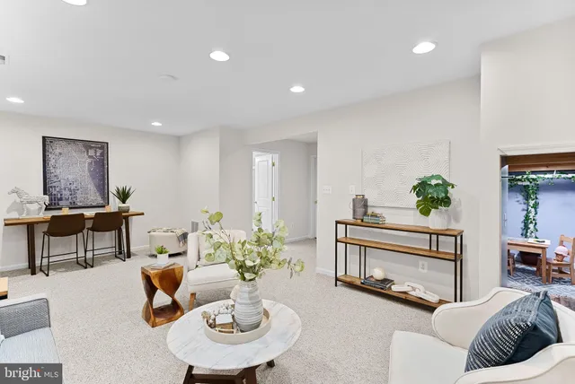 $810,000 | 7757 Grandwind Drive, Lorton, VA 22079