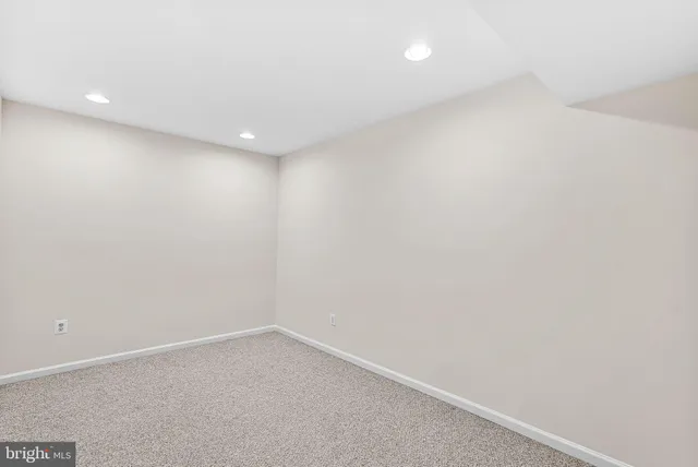 $810,000 | 7757 Grandwind Drive, Lorton, VA 22079