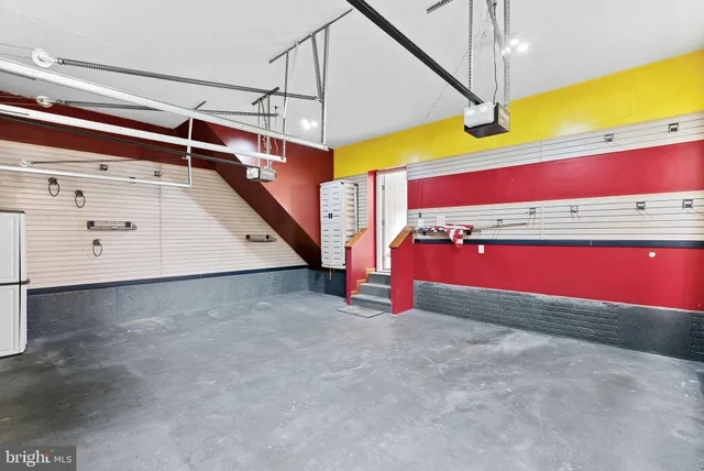 $810,000 | 7757 Grandwind Drive, Lorton, VA 22079