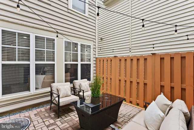 $810,000 | 7757 Grandwind Drive, Lorton, VA 22079