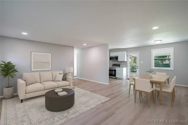 $189,000 | 141 Poplar Street, Camdenton, MO 65020