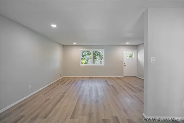 $189,000 | 141 Poplar Street, Camdenton, MO 65020