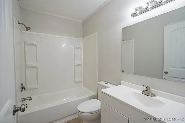 $199,000 | 141 Poplar Street, Camdenton, MO 65020