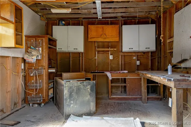 $199,000 | 141 Poplar Street, Camdenton, MO 65020