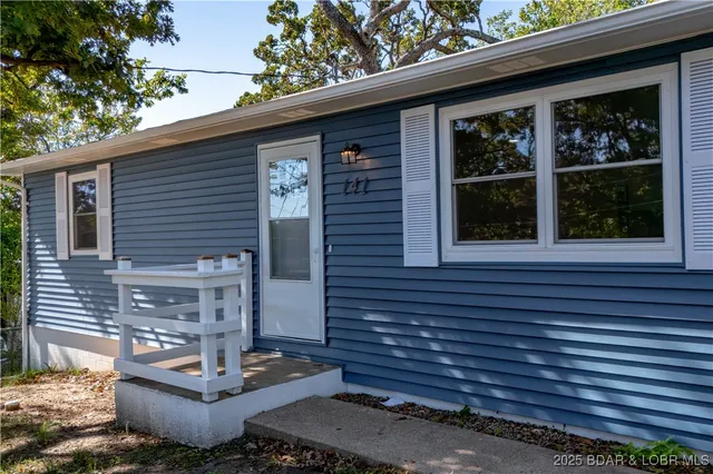 $189,000 | 141 Poplar Street, Camdenton, MO 65020