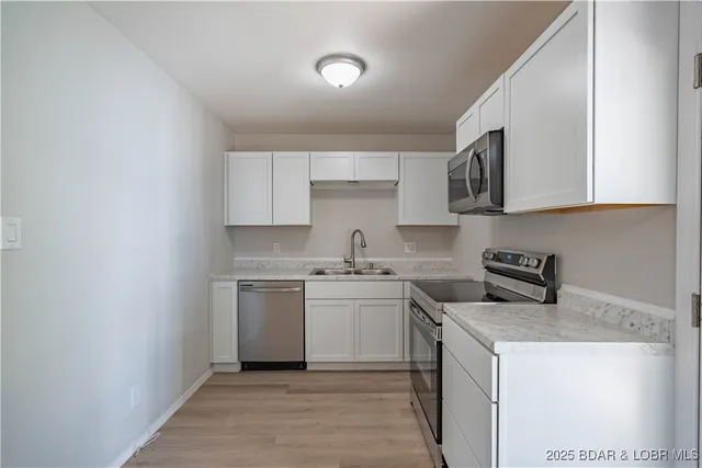 $199,000 | 141 Poplar Street, Camdenton, MO 65020