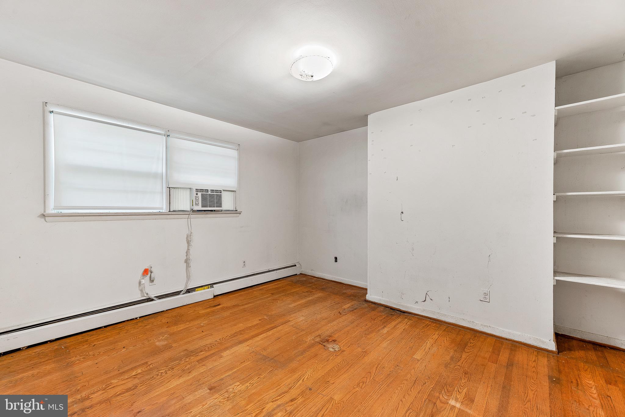 13606 Livingston Road Clinton, MD 20735 - Photo 18 of 33 Bedroom 1 w/hardwood floors