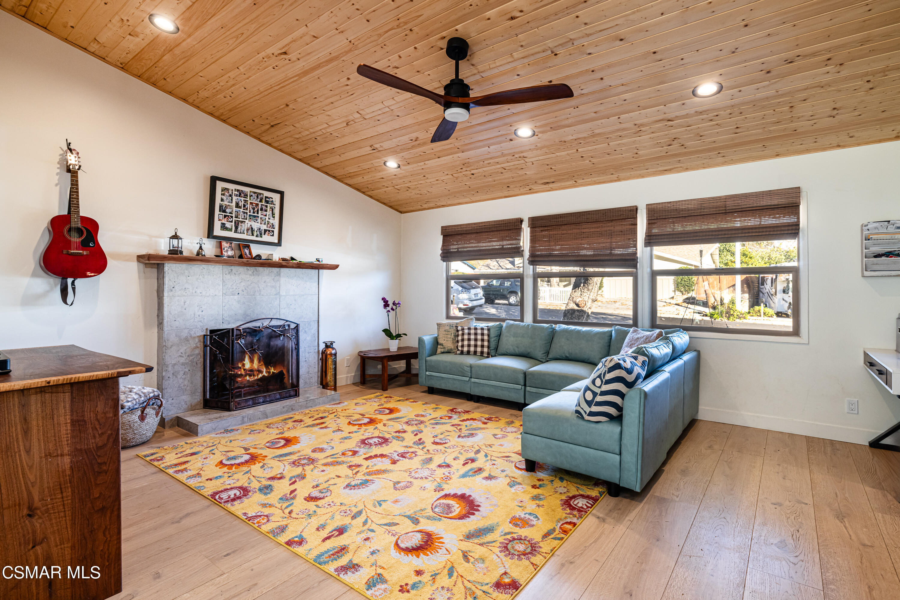 1405 Meadowbrook Road Ojai, CA 93023 - Photo 5 of 25 a living room with furniture fireplace and window