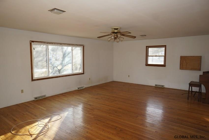 30 Eberle Road Colonie, NY 12110 - Photo 3 of 18 Photo 3