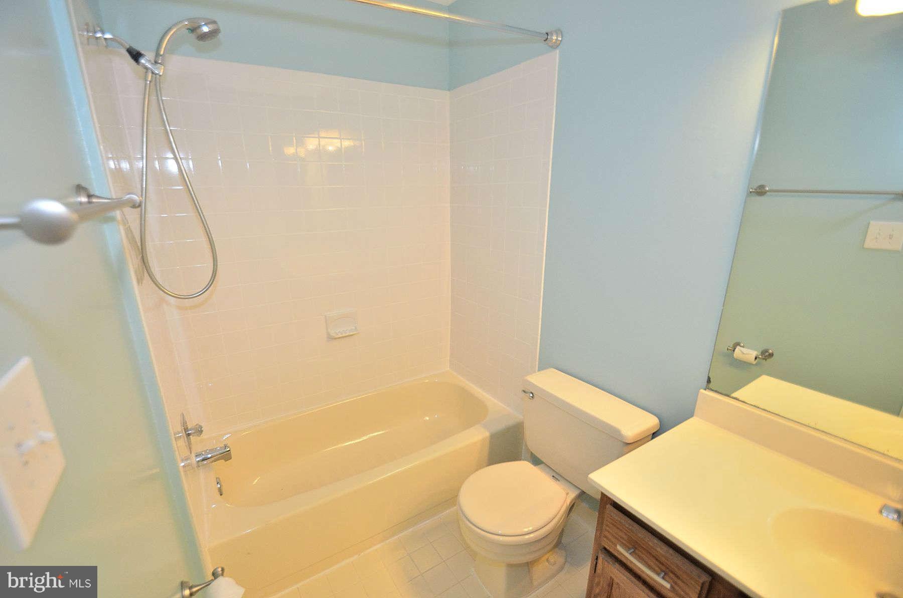 7713 Bristol Square Court Springfield, VA 22153 - Photo 22 of 22 Bath