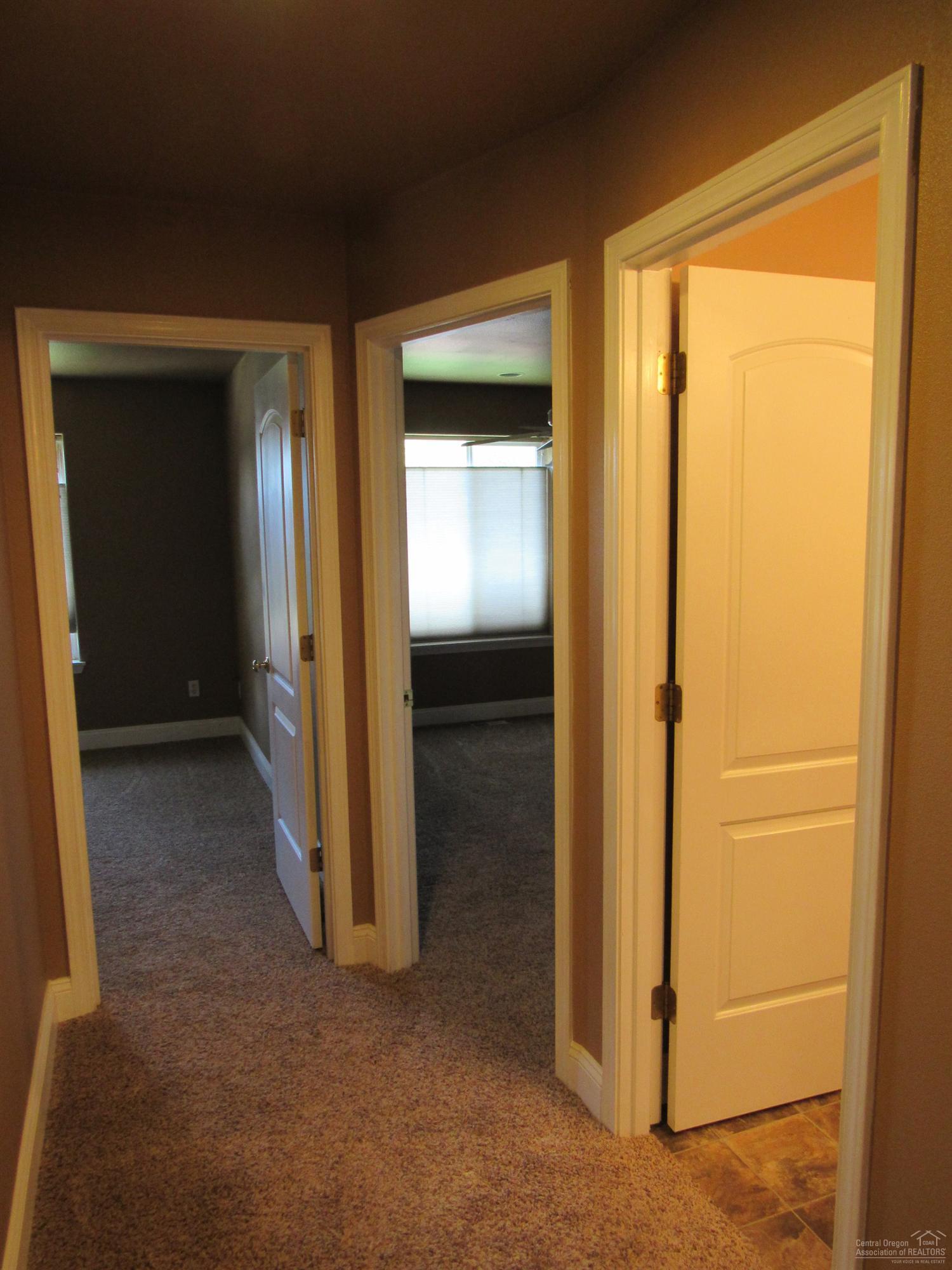 20754 South Loop Place Bend, OR 97703 - Photo 19 of 22 Additional Photo