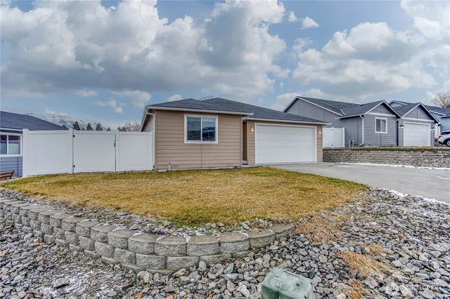 $464,900 | 2234 Southeast Marlette Road, East Wenatchee, WA 98802
