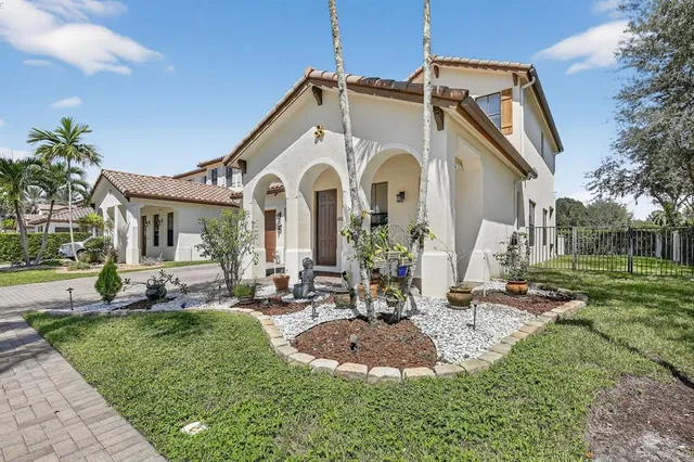 $1,199,995 | 8541 Northwest 38th Street, Cooper City, FL 33024