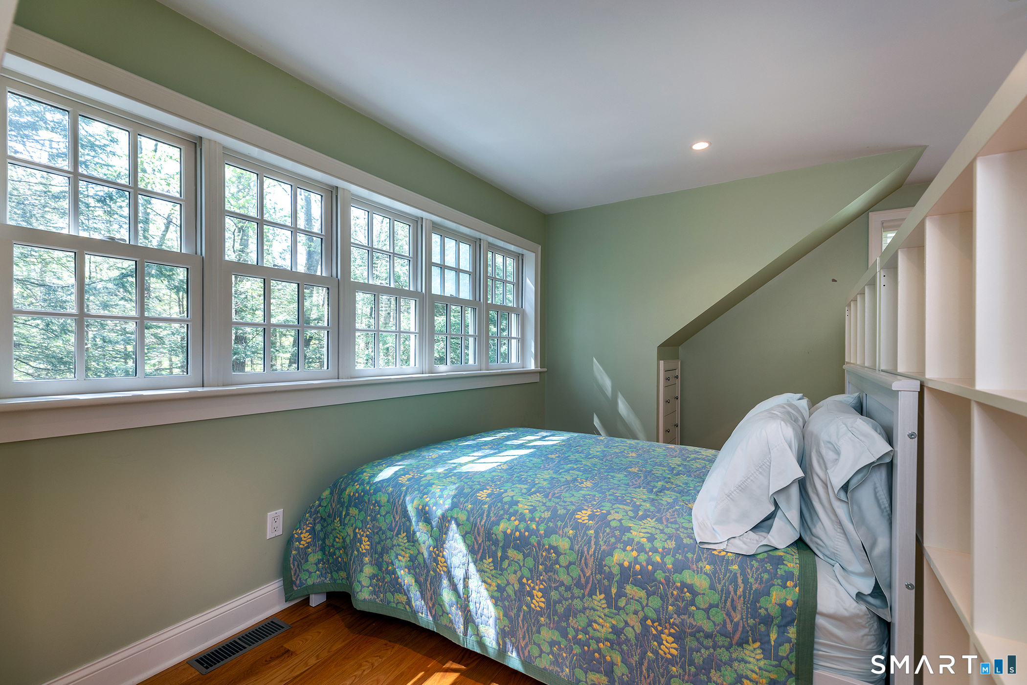 18 Curtis Road Washington, CT 06793 - Photo 28 of 32 Guest apartment sleeping area