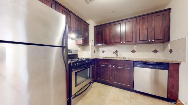 $3,600 | 84-14 143rd Street, Unit 1C | Briarwood