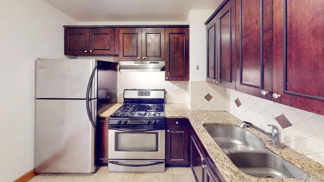 $3,600 | 84-14 143rd Street, Unit 1C | Briarwood