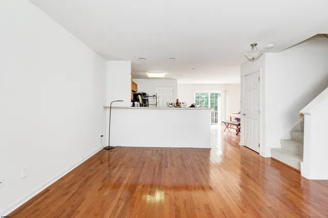 $260,000 | 10 Oyster Bay, Unit H, Absecon, NJ 08201