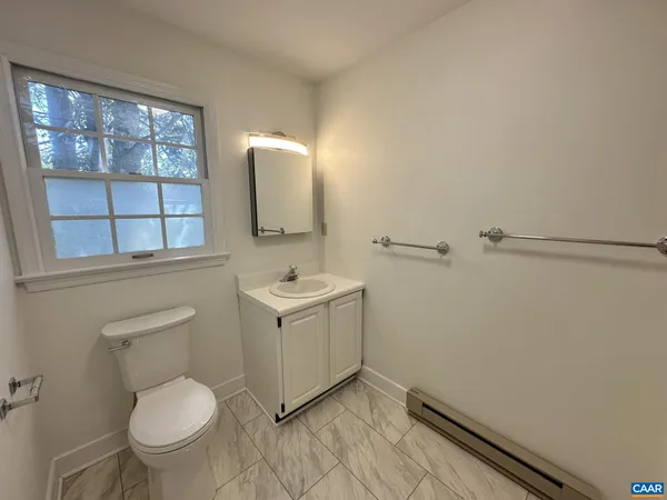 $3,200 | 1804 Chelsea Drive, Charlottesville, VA 22903