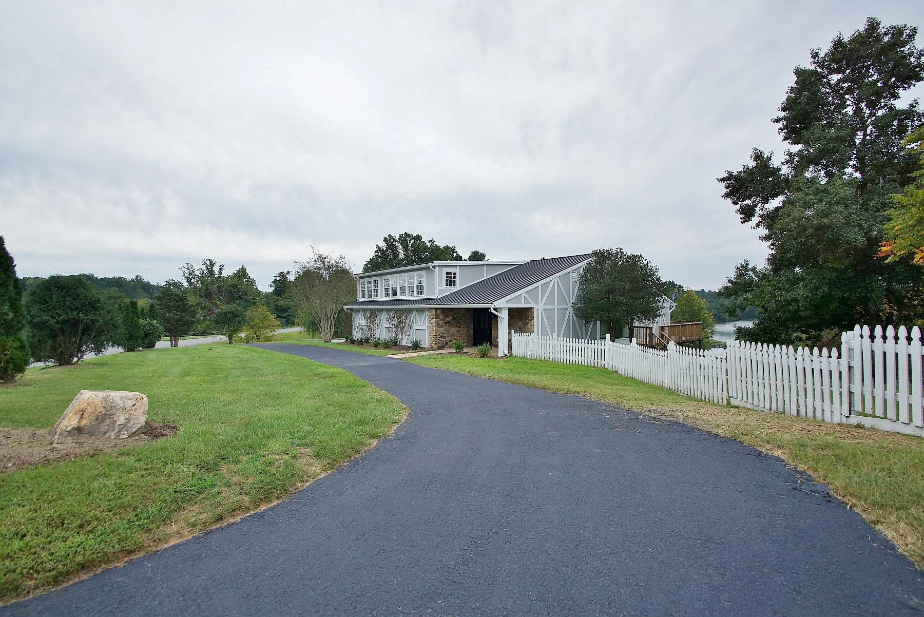 1987 Trails End Road Goodview, VA 24095 - Photo 1 of 103 Front View