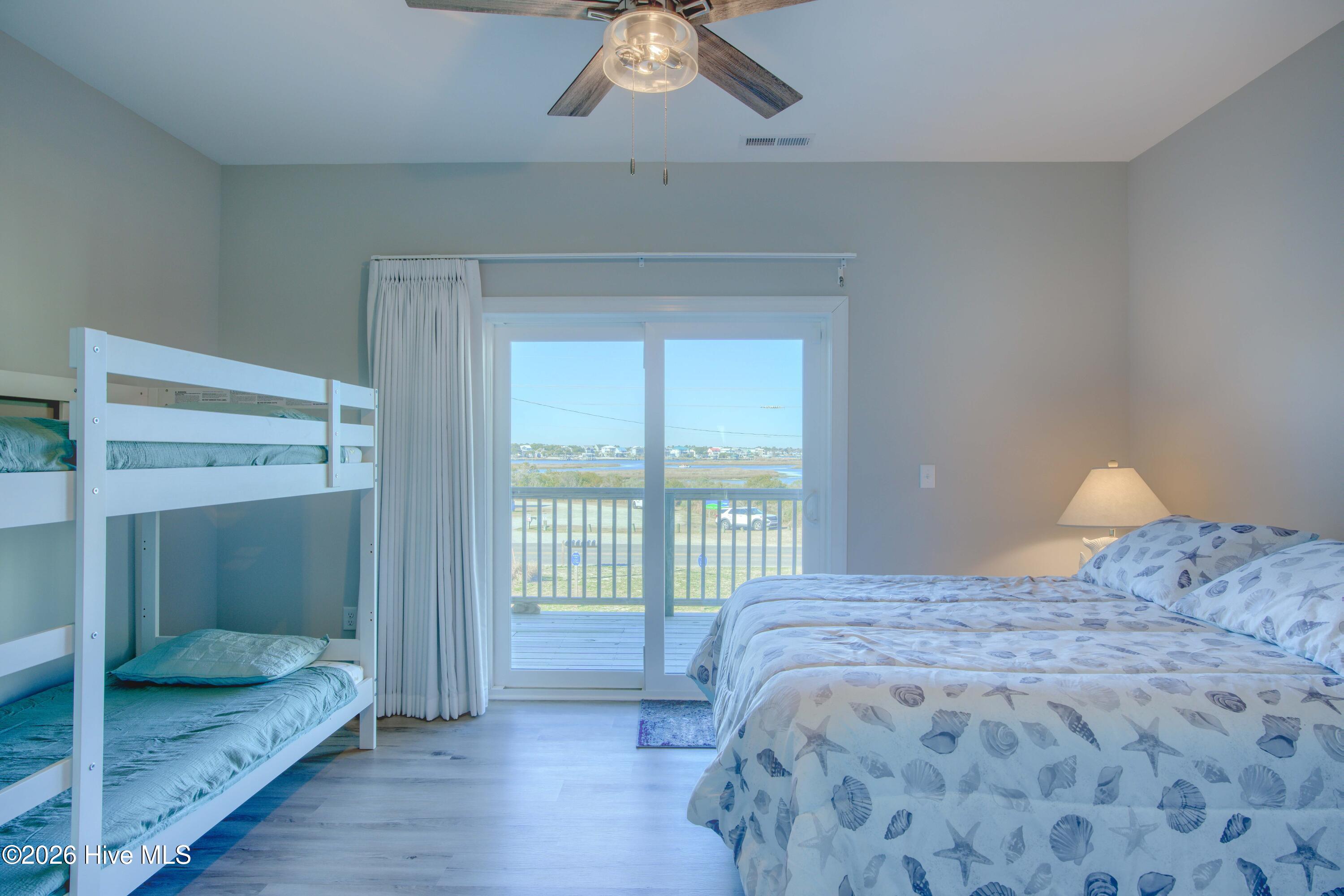 1796 New River Inlet Road North Topsail Beach, NC 28460 - Photo 34 of 50 1796 nrir - Interior - Edited