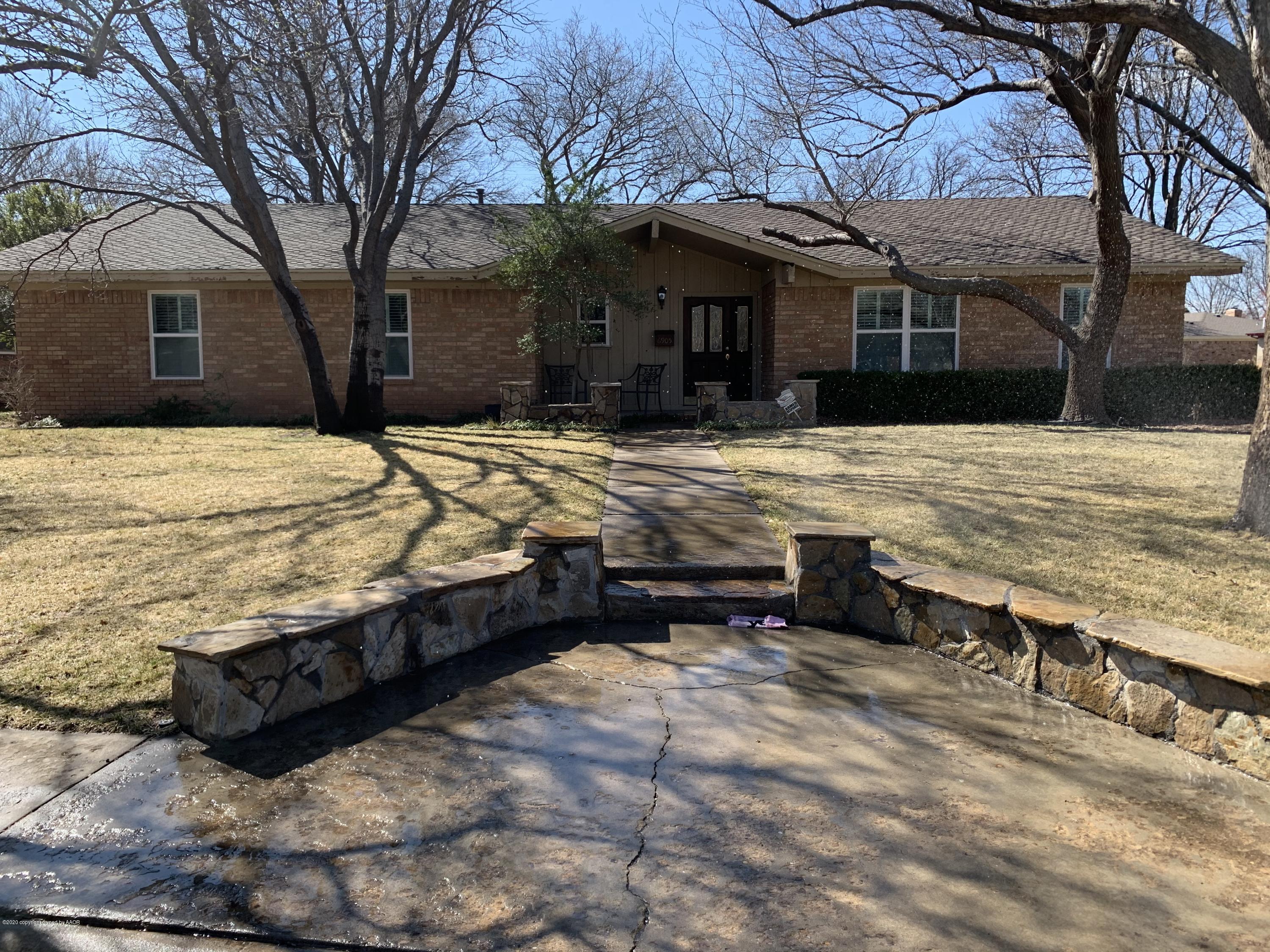 6905 Dreyfuss Road Amarillo, TX 79106 - Photo 1 of 19 a view of a house with a swimming pool