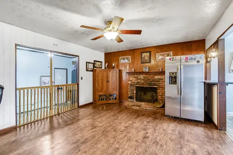 $369,999 | 3495 East Dakota Avenue, Fresno, CA 93726