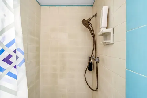 $369,999 | 3495 East Dakota Avenue, Fresno, CA 93726