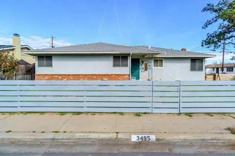 $369,999 | 3495 East Dakota Avenue, Fresno, CA 93726
