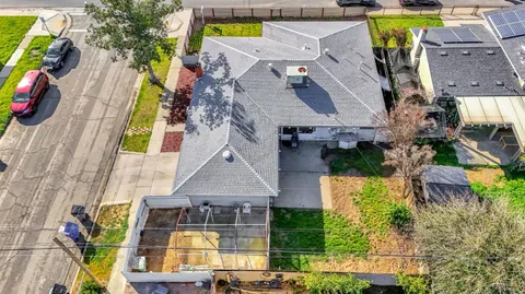 $369,999 | 3495 East Dakota Avenue, Fresno, CA 93726