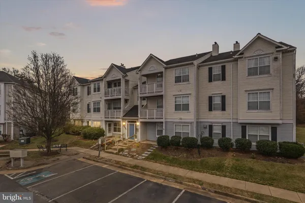$2,150 | 8058 Lisle Drive, Unit 101, Manassas, VA 20109
