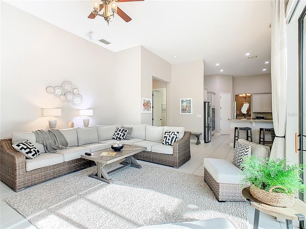 915 San Raphael Street Poinciana, FL 34759 - Photo 18 of 84