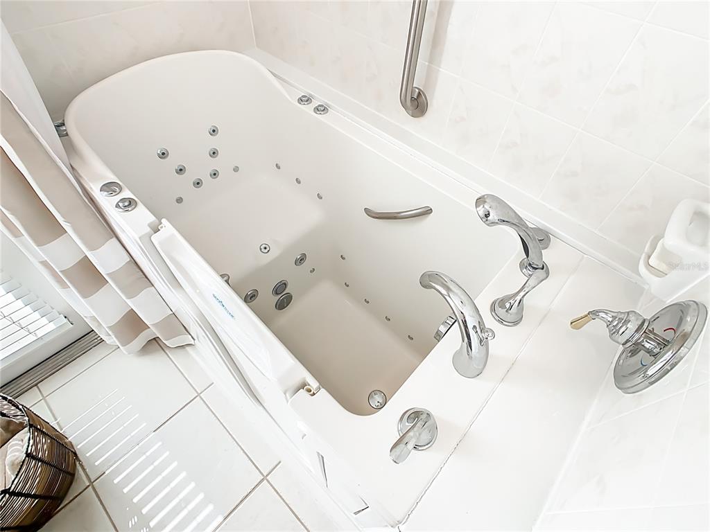 915 San Raphael Street Poinciana, FL 34759 - Photo 34 of 84