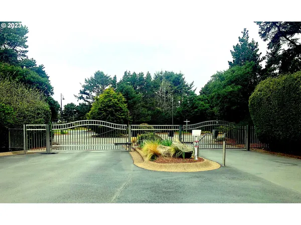 $240,500 | Southwest Cupola Drive, South Beach, OR 97366