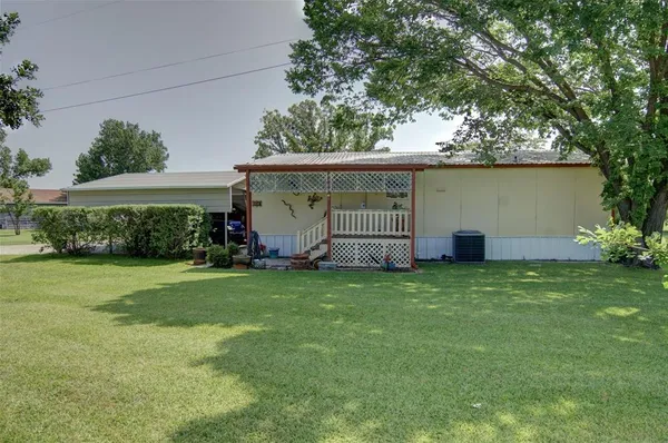 $589,000 | 313 Butler Point Road, Graford, TX 76449