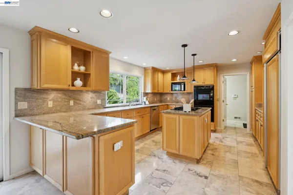 $2,688,000 | 409 Oak Lane, Pleasanton, CA 94566