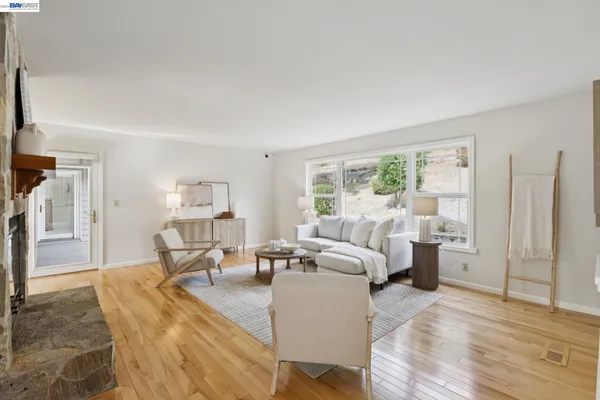 $2,688,000 | 409 Oak Lane, Pleasanton, CA 94566