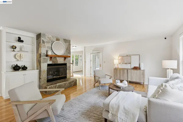 $2,688,000 | 409 Oak Lane, Pleasanton, CA 94566