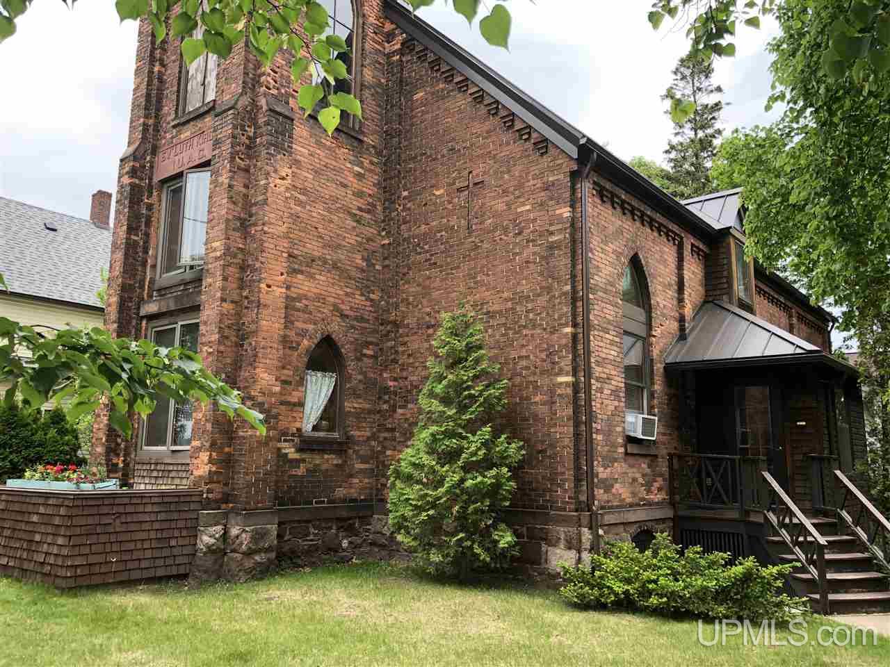 122 West Ridge Street Marquette, MI 49855 - Photo 1 of 13