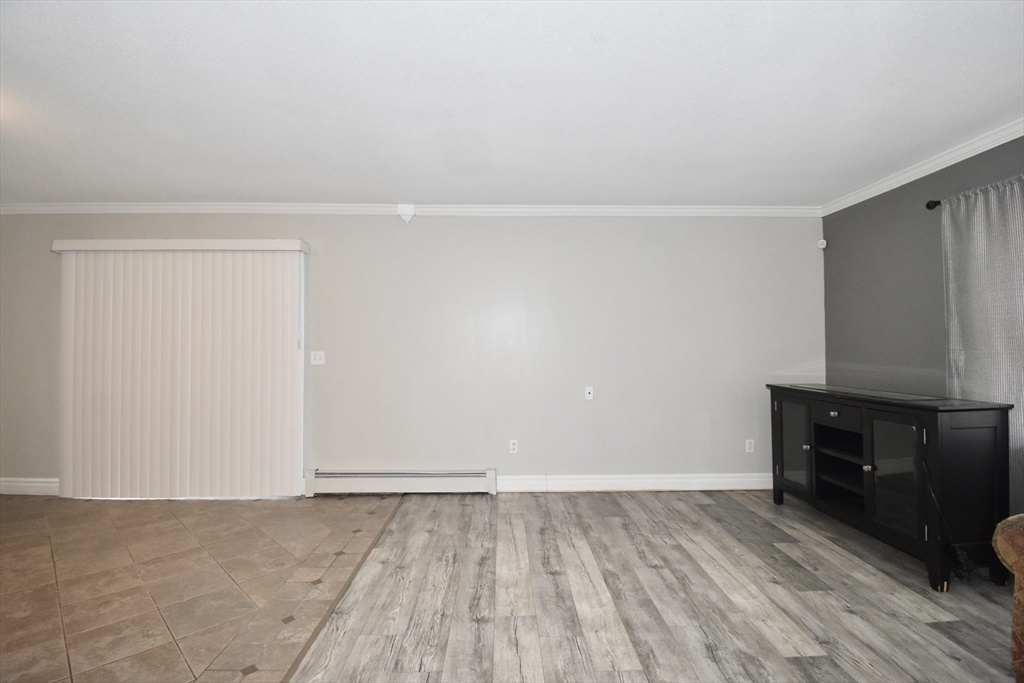 183 Jewett Street Springfield, MA 01129 - Photo 10 of 23