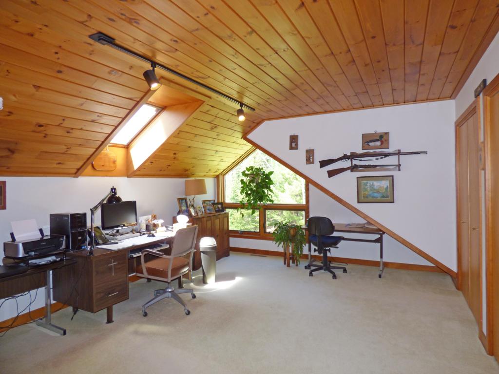 653 Perry Lea Road Waterbury, VT 05676 - Photo 14 of 21 Gallery Image 14