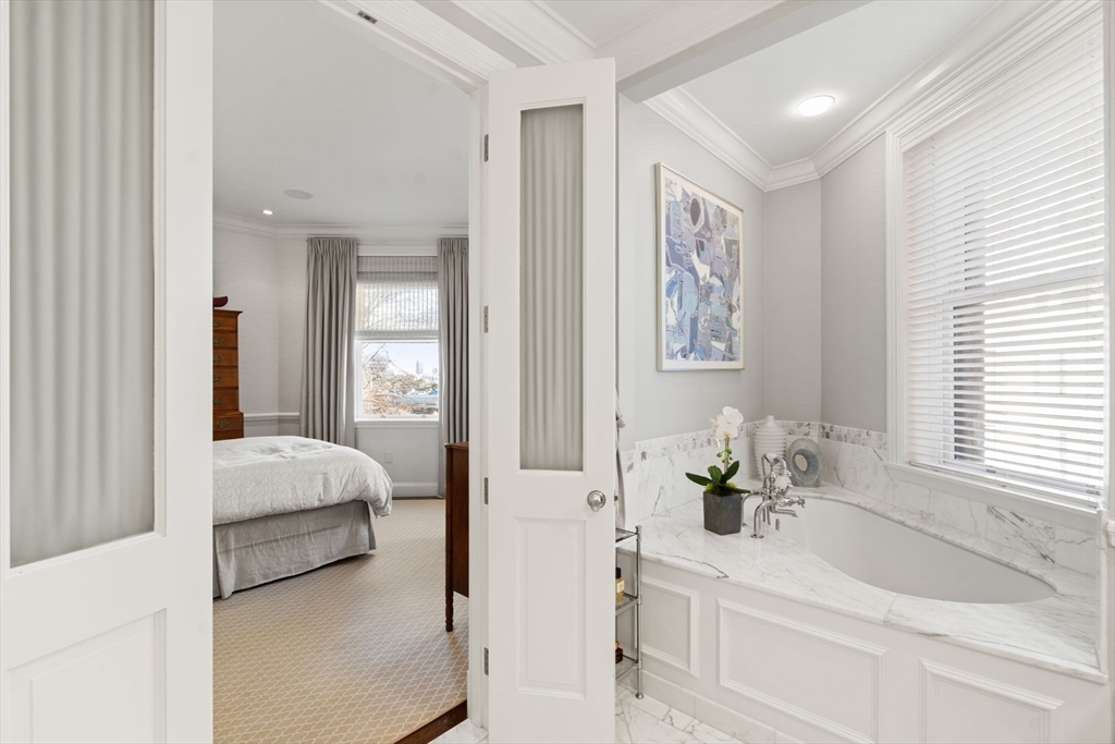 413 Commonwealth Avenue, Unit 5 Boston, MA 02215 - Photo 14 of 22