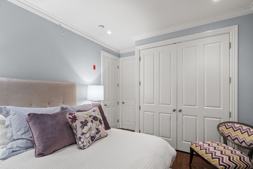 413 Commonwealth Avenue, Unit 5 Boston, MA 02215 - Photo 17 of 22