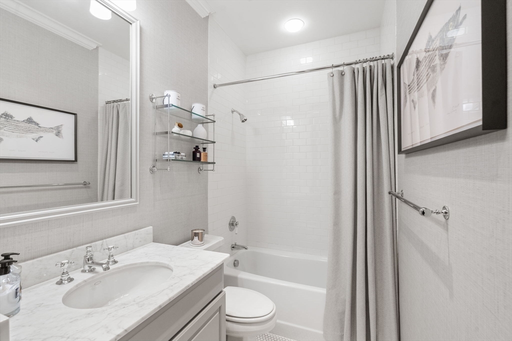 413 Commonwealth Avenue, Unit 5 Boston, MA 02215 - Photo 18 of 22